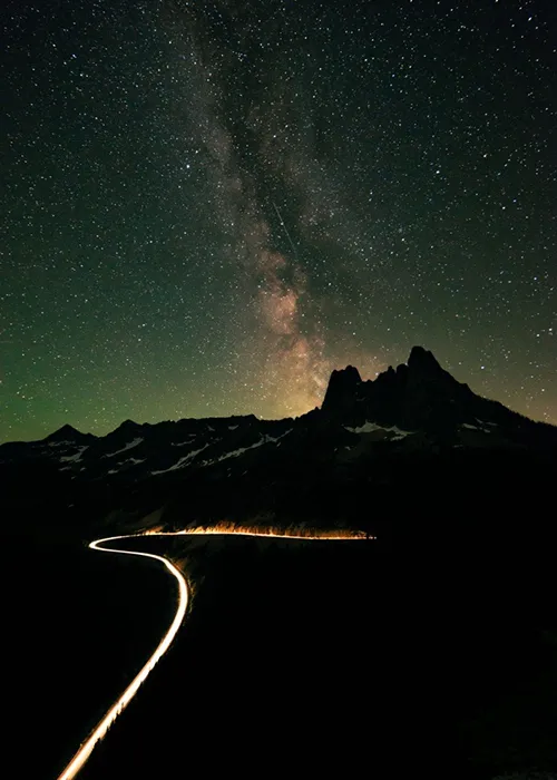 Thomas's photo showing the milky way over Washington Pass
